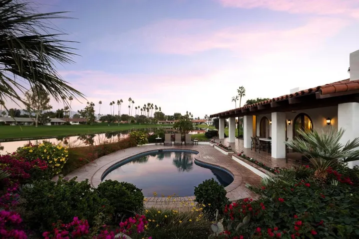 064_hacienda_drive_82_173