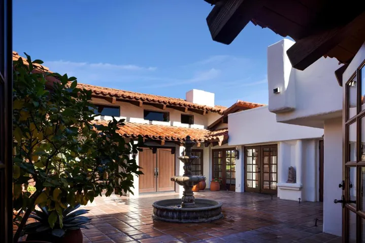 007_hacienda_drive_65_78