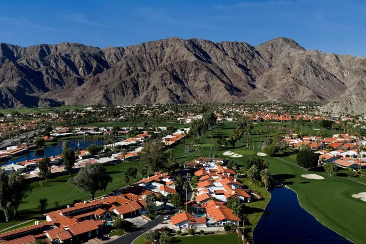 074_hacienda_drive_91_318