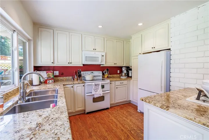 26322 Naccome, Mission Viejo, California 92691