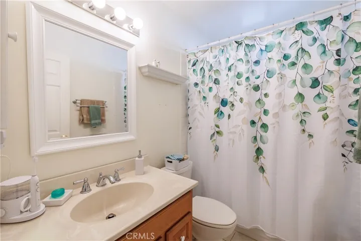 26322 Naccome, Mission Viejo, California 92691
