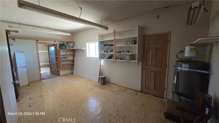 Downstairs Room with outside access
