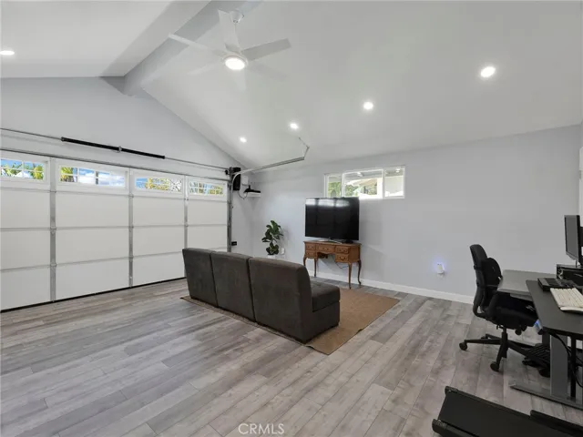 9800 Kessler, Chatsworth, California 91311