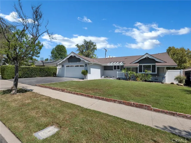 9800 Kessler, Chatsworth, California 91311