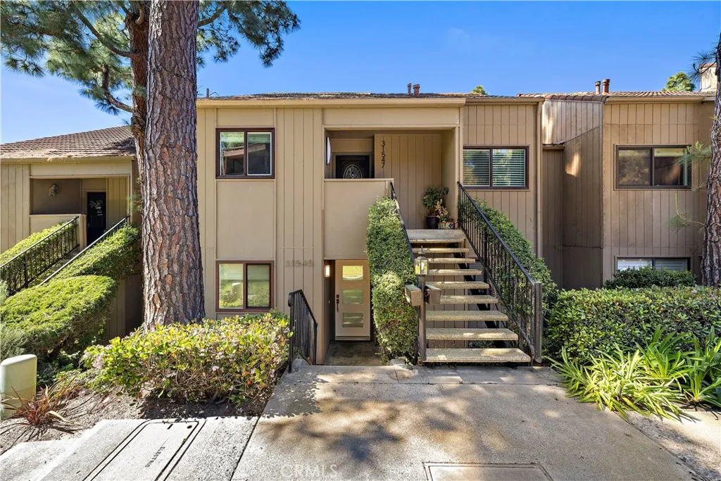FRONT VIEW OF CONDO- LOWER 2BED/2BATH