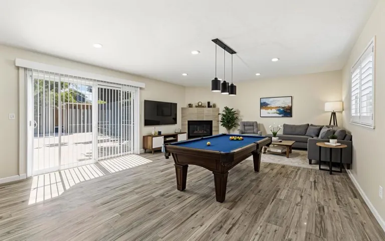 Virtual AI staging
