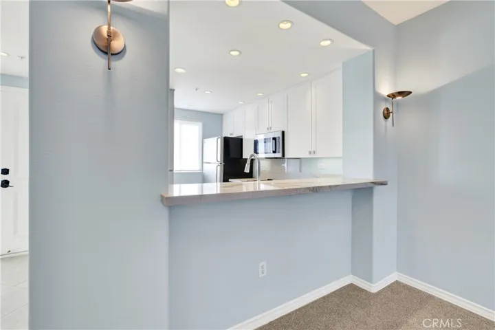 2253 Martin #410, Irvine, California 92612