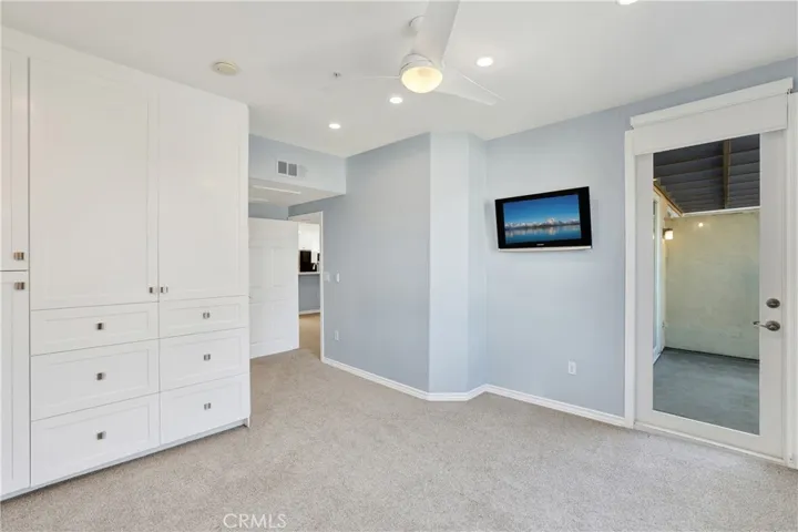 2253 Martin #410, Irvine, California 92612