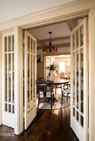 032_126_E_4th_Ontario