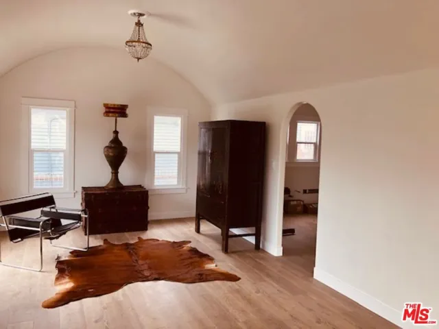 1533 6th Avenue, Los Angeles, California 90019