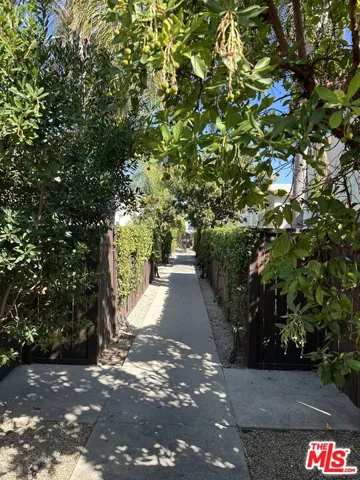 1533 6th Avenue, Los Angeles, California 90019