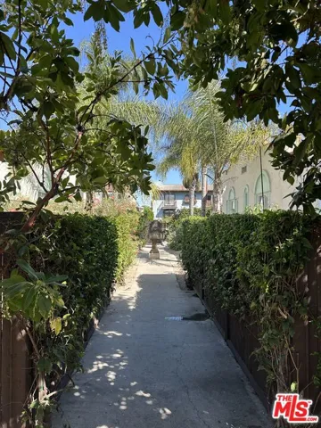 1533 6th Avenue, Los Angeles, California 90019
