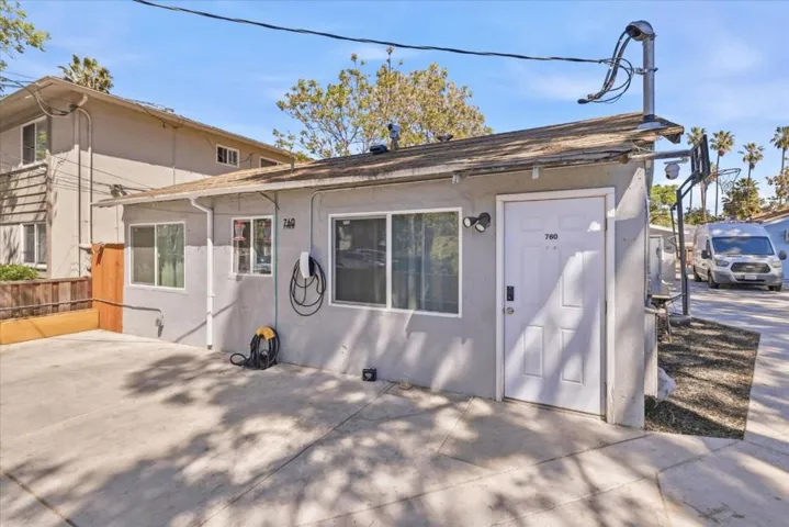 760762 S 9th Street, San Jose, California 95112