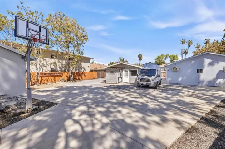 760762 S 9th Street, San Jose, California 95112
