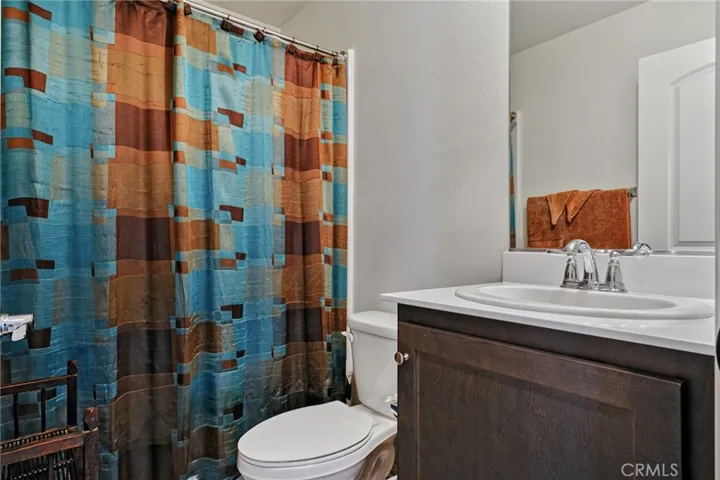 Bathroom #3 (upstairs)