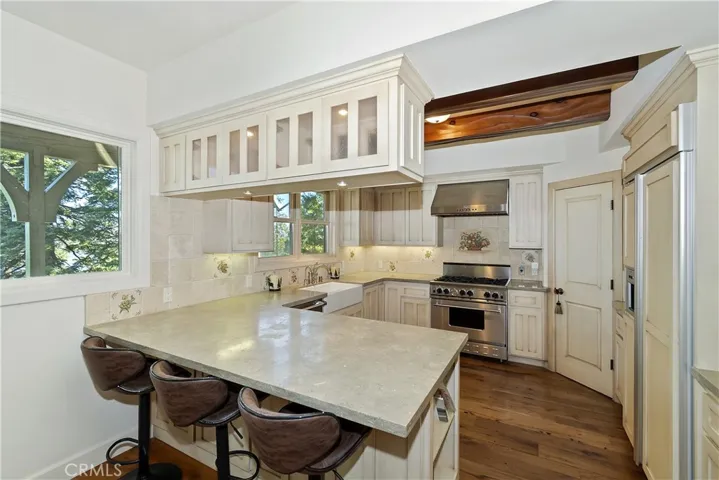 Dining/Kitchen