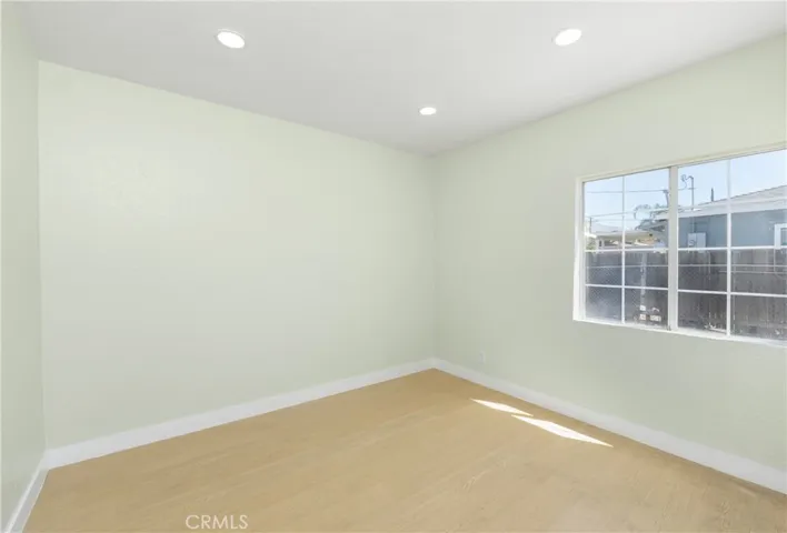 25160 Elmo, San Bernardino, California 92404