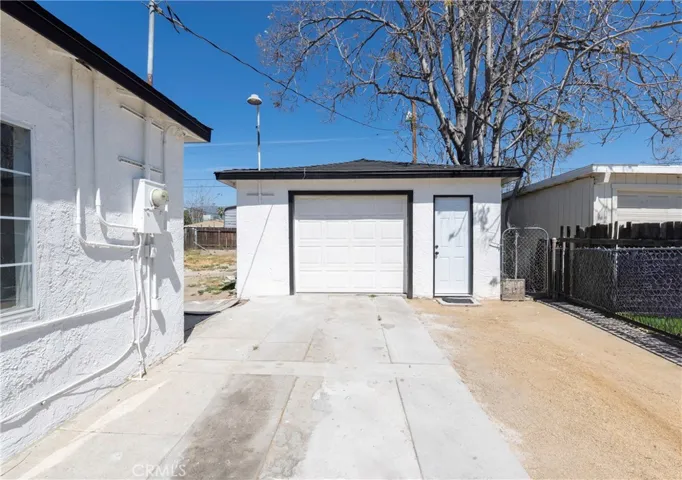 25160 Elmo, San Bernardino, California 92404