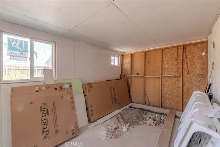 25160 Elmo, San Bernardino, California 92404
