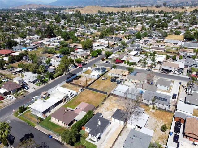 25160 Elmo, San Bernardino, California 92404