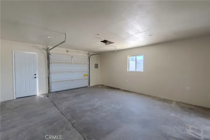 25160 Elmo, San Bernardino, California 92404
