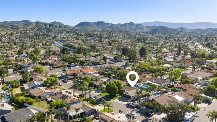 23633 Fair Weather, Canyon Lake, California 92587