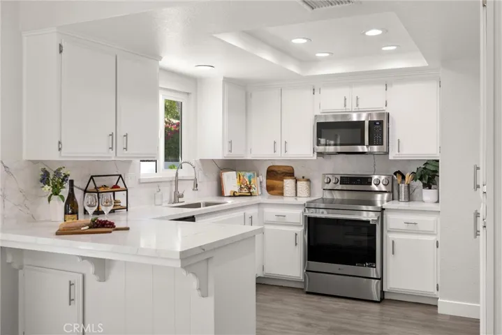 23633 Fair Weather, Canyon Lake, California 92587