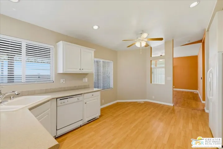 additional kitchen view