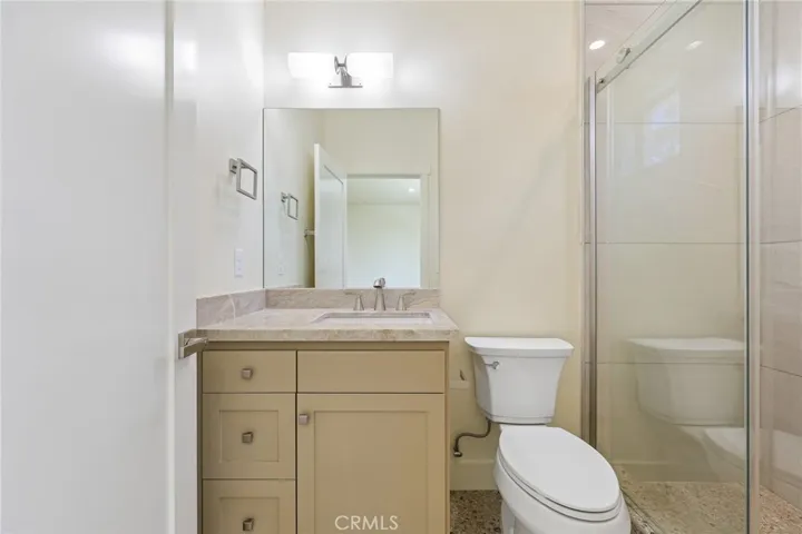 En suite bathroom 1