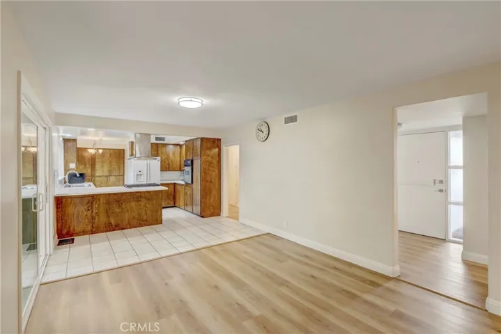 Large dining room or extra living room