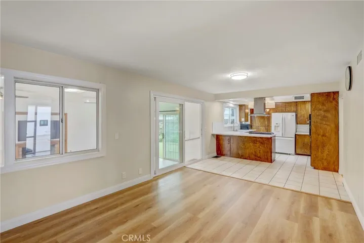 Large dining room or extra living room