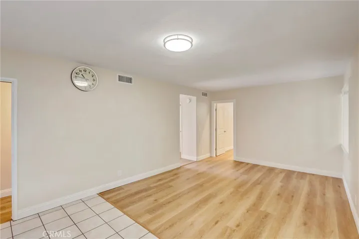 Large dining room or extra living room