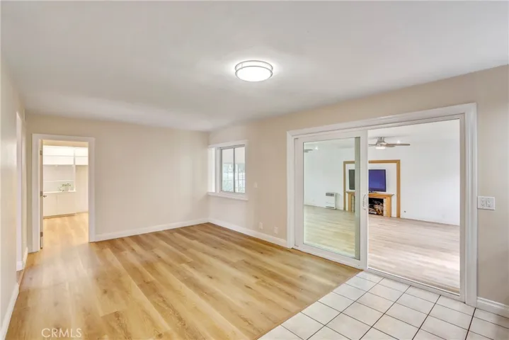 Large dining room or extra living room