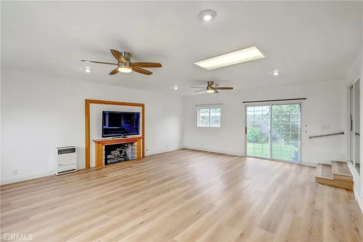 500sf Family room/game room