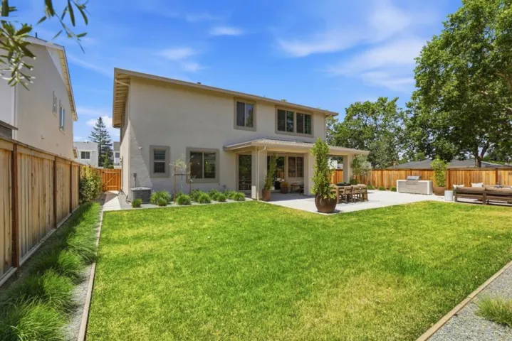 7392 Ailes Court, Gilroy, California 95020