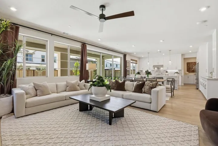 7392 Ailes Court, Gilroy, California 95020
