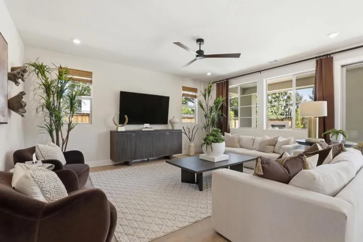 7392 Ailes Court, Gilroy, California 95020