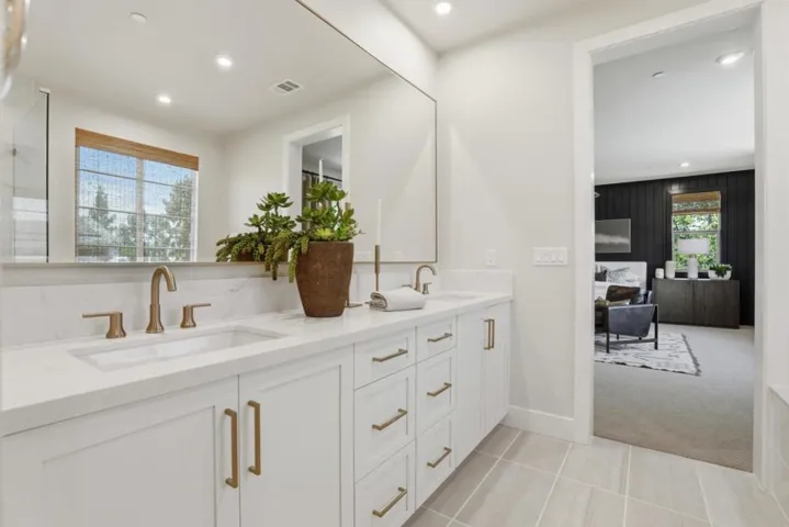 7392 Ailes Court, Gilroy, California 95020