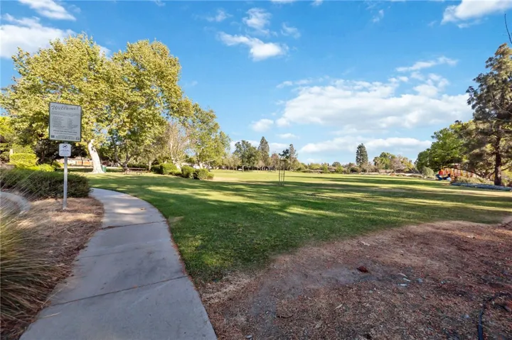 Park entry at end of cul de sac