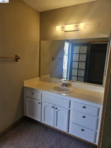 8504 Sunnybrea Dr, Sacramento, California 95823