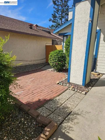8504 Sunnybrea Dr, Sacramento, California 95823