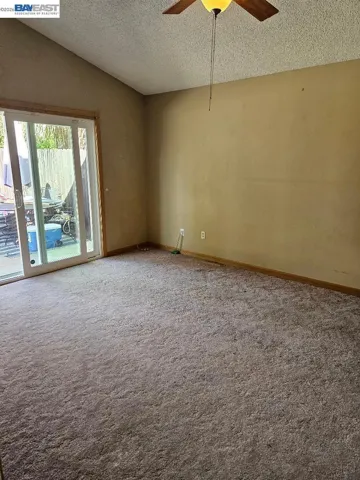 8504 Sunnybrea Dr, Sacramento, California 95823
