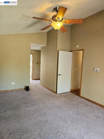8504 Sunnybrea Dr, Sacramento, California 95823