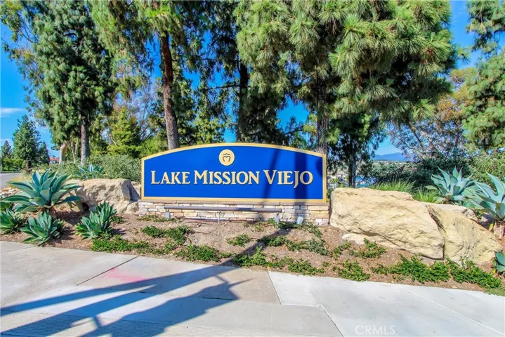 This House has access to Lake Mission Viejo.
