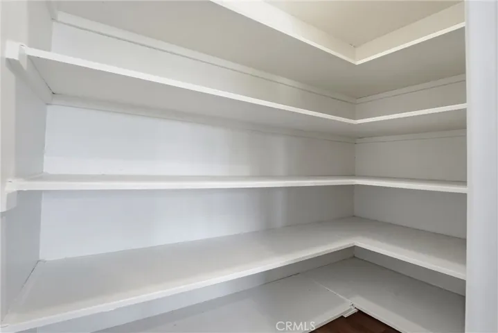 Walk-in Pantry