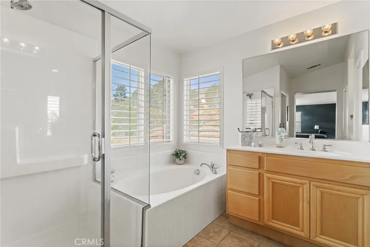 294 Kieswetter, Colton, California 92324