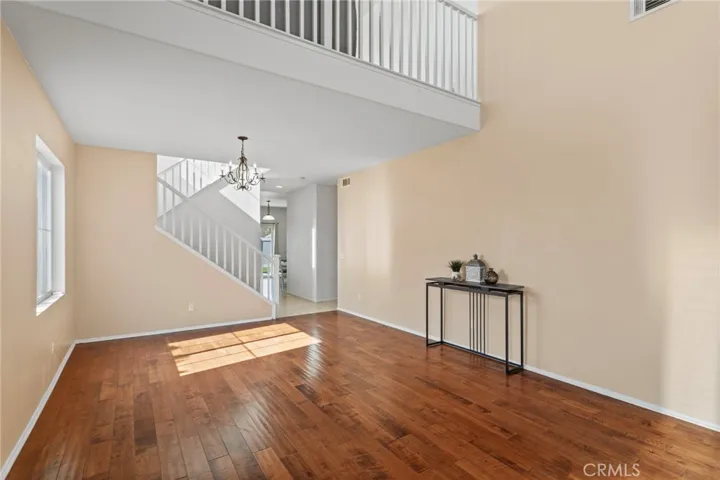 Living & dining room combo