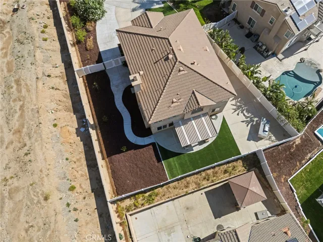 294 Kieswetter, Colton, California 92324
