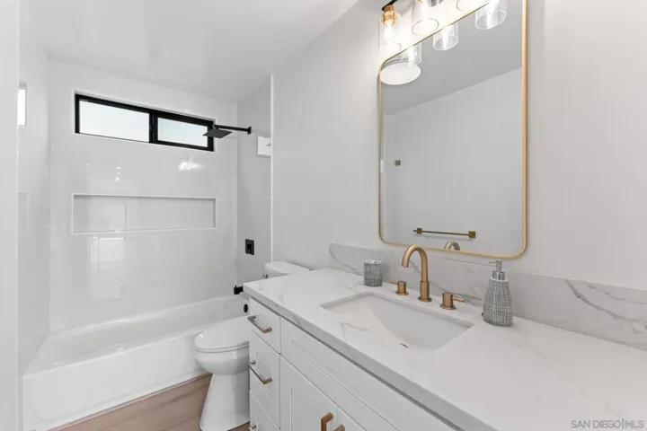 634 Silverbrook Dr, El Cajon, California 92019