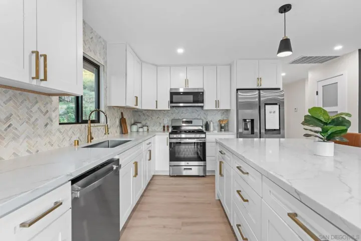 634 Silverbrook Dr, El Cajon, California 92019